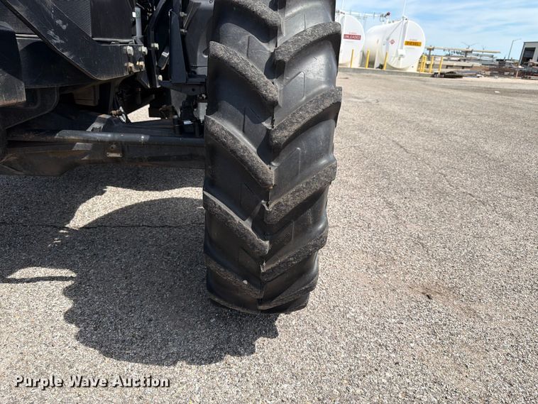 image for item NJ9084 2020 New Holland TS6.110 MFWD tractor