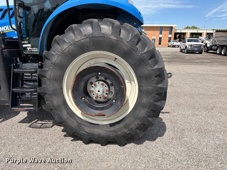 image for item NJ9084 2020 New Holland TS6.110 MFWD tractor