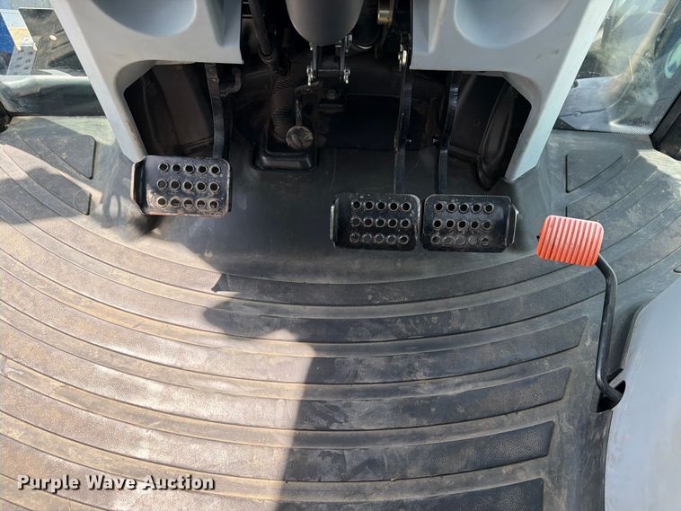 image for item NJ9085 2020 New Holland TS6.110 MFWD tractor