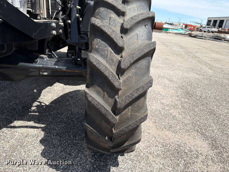 image for item NJ9085 2020 New Holland TS6.110 MFWD tractor