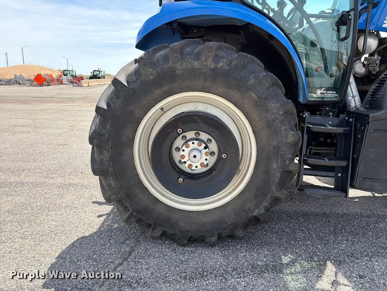 image for item NJ9085 2020 New Holland TS6.110 MFWD tractor