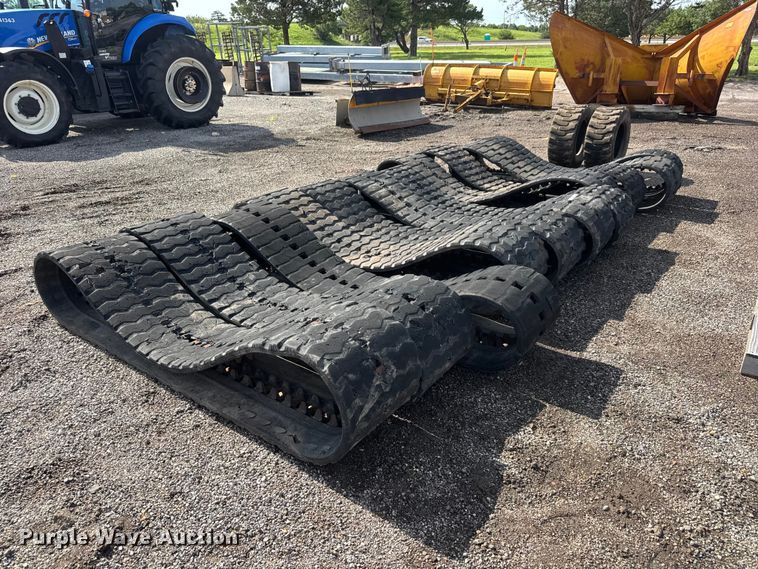image for item NJ9086 (11) skid steer tracks
