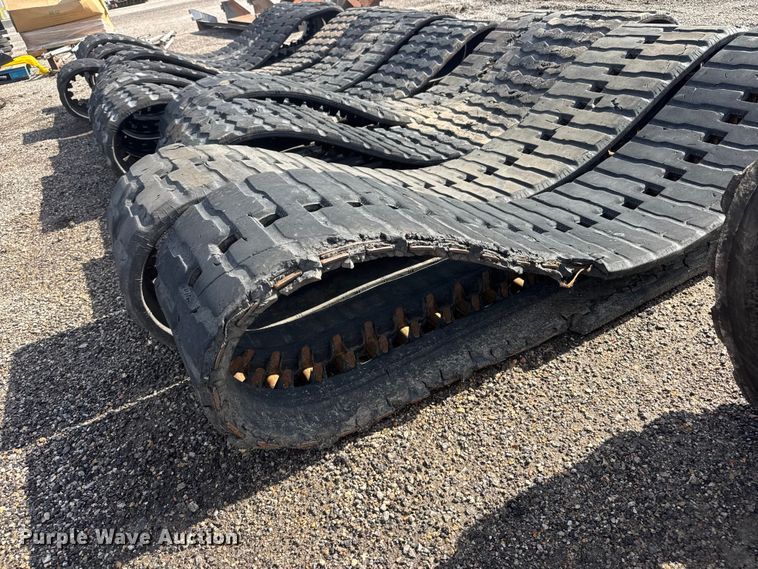 image for item NJ9086 (11) skid steer tracks