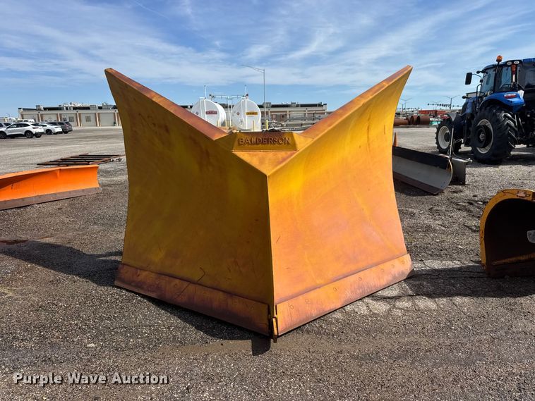 image for item NJ9088 Balderson BV11 V plow