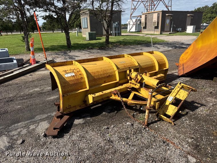 image for item NJ9089 Flink 11PA38 – KS snow plow