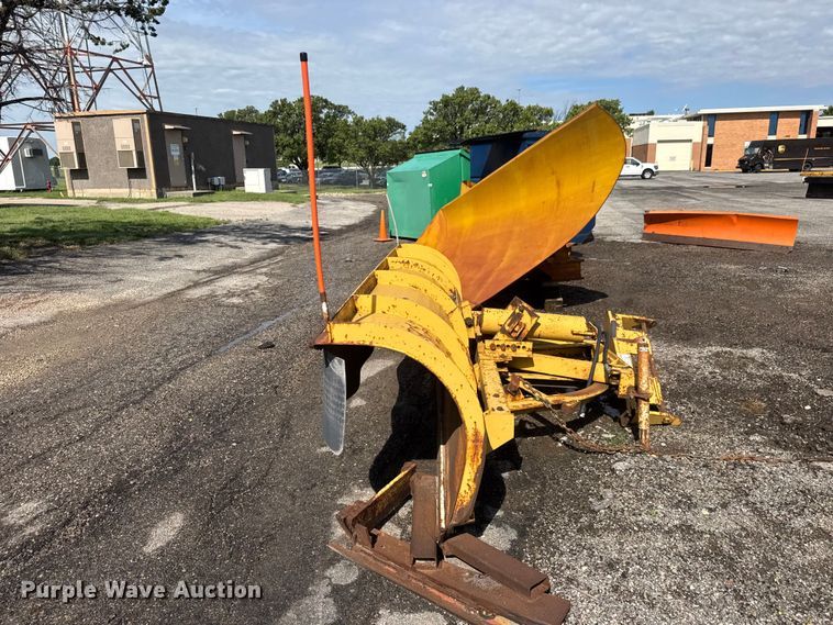 image for item NJ9089 Flink 11PA38 – KS snow plow
