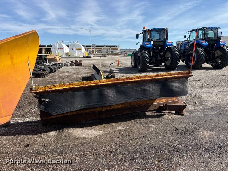 image for item NJ9089 Flink 11PA38 – KS snow plow