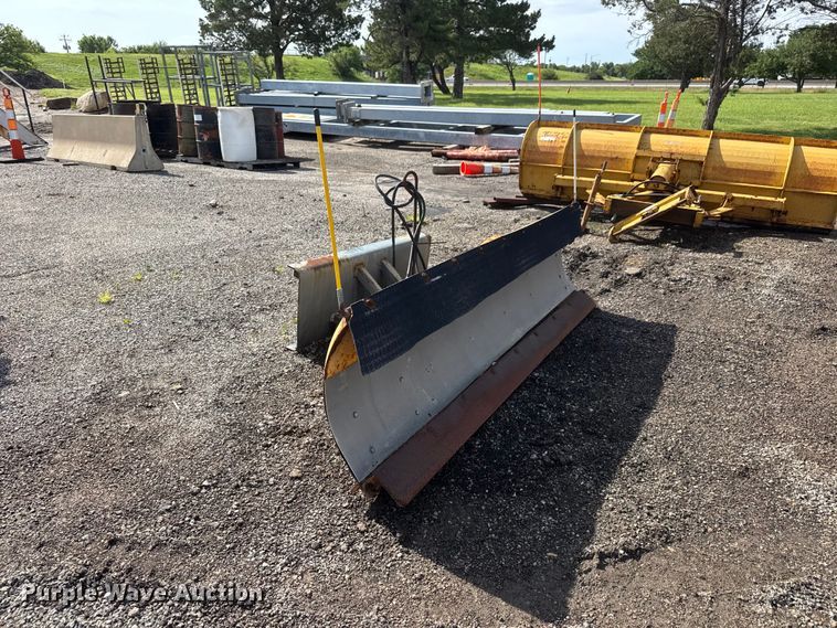image for item NJ9090 Skid steer snow plow