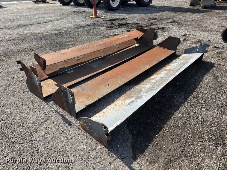 image for item NJ9091 (5) dump bed extenders