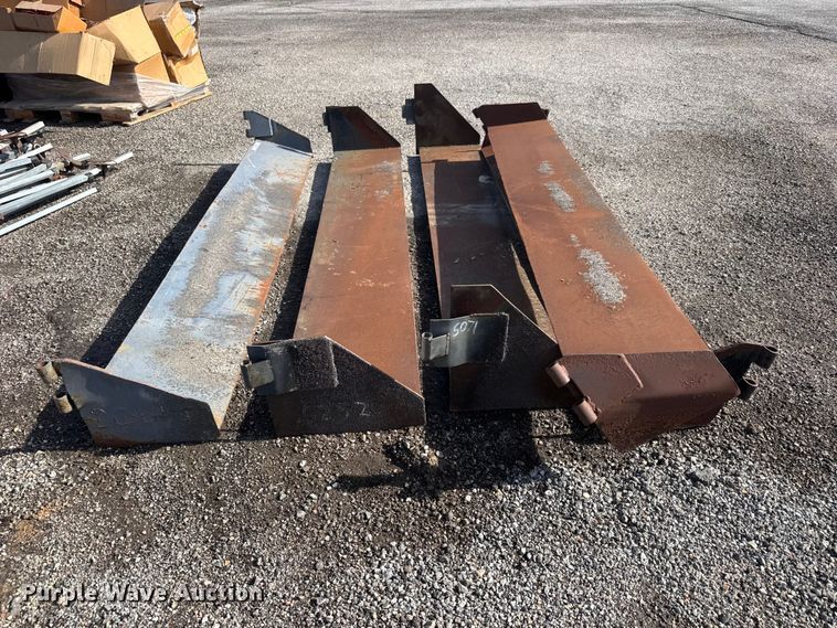 image for item NJ9091 (5) dump bed extenders
