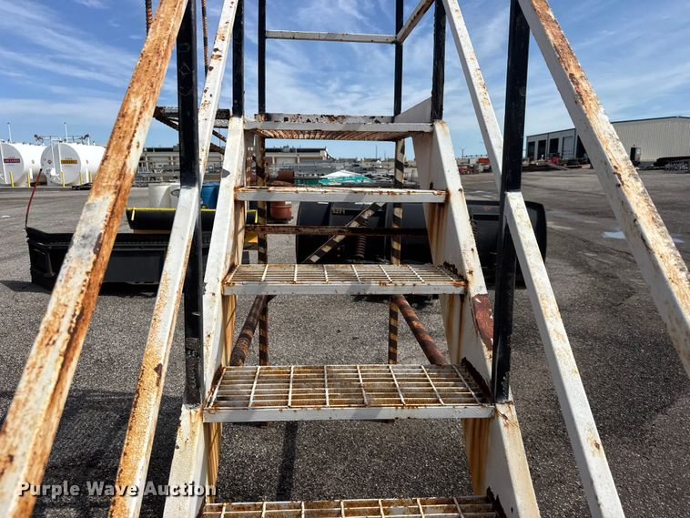 image for item NJ9096 (11) storage racks