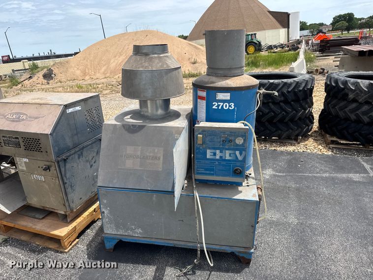 image for item NJ9101 (2) pressure washers