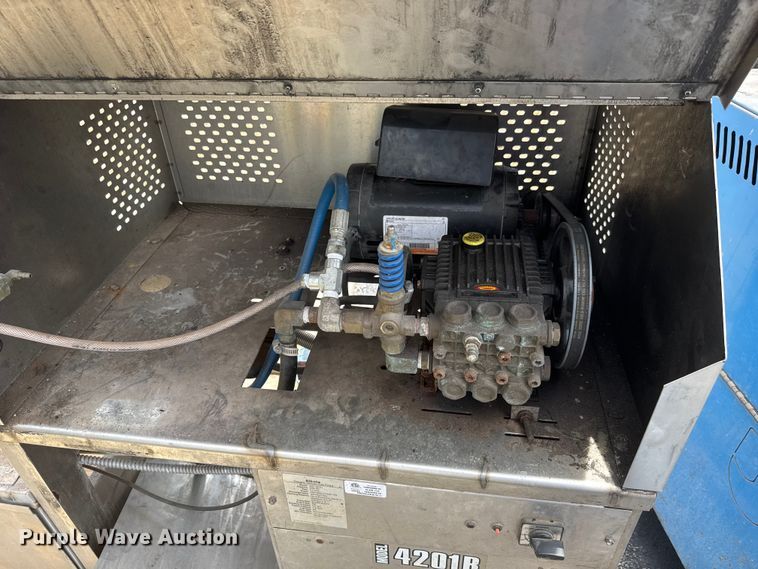 image for item NJ9101 (2) pressure washers