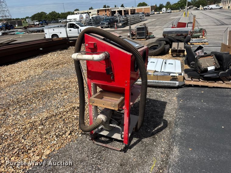 image for item NJ9102 Central Pneumatic sand blast cabinet