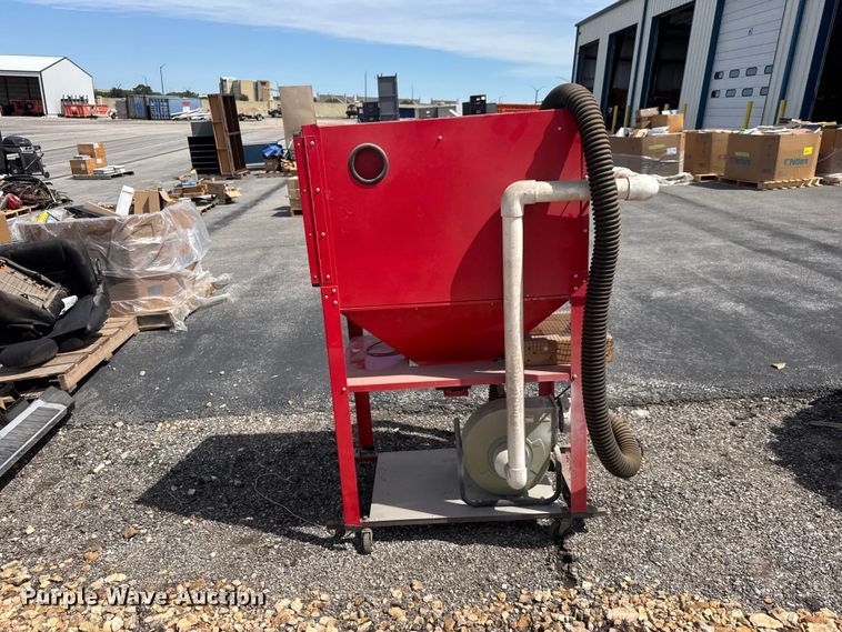 image for item NJ9102 Central Pneumatic sand blast cabinet