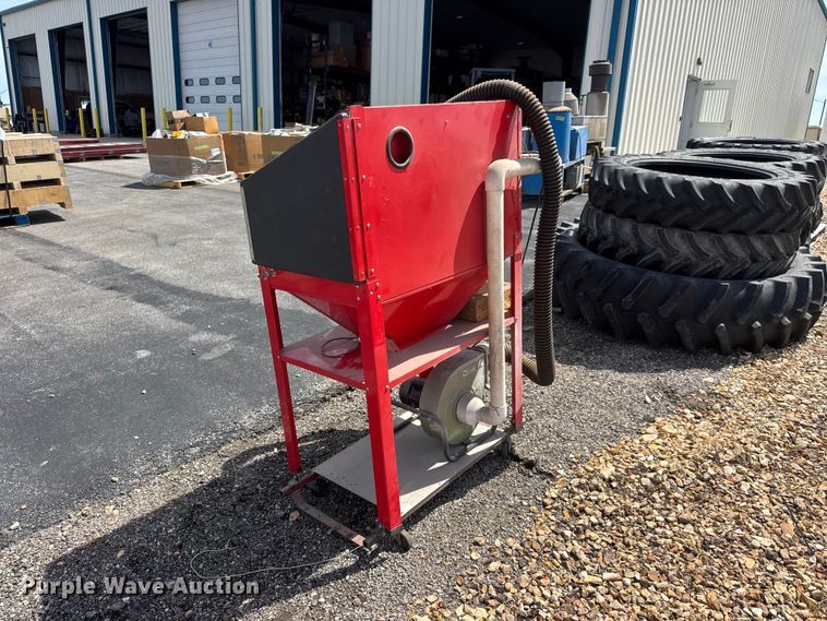 image for item NJ9102 Central Pneumatic sand blast cabinet