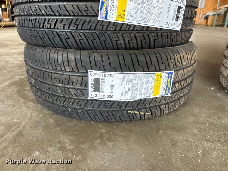 image for item NJ9107 (12) Goodyear tires