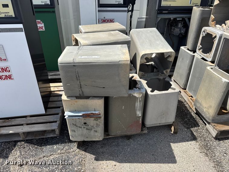 image for item NJ9108 (8) Atlas Gasboy fuel pumps