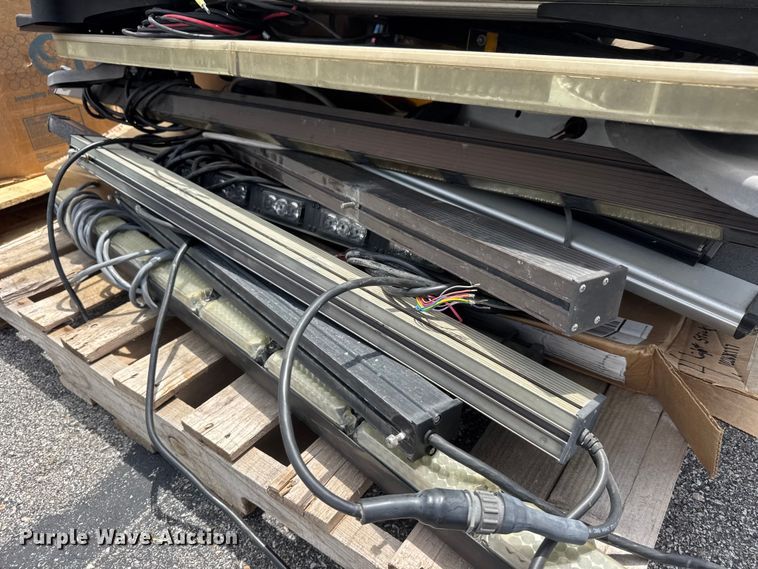 image for item NJ9110 Emergency equipment