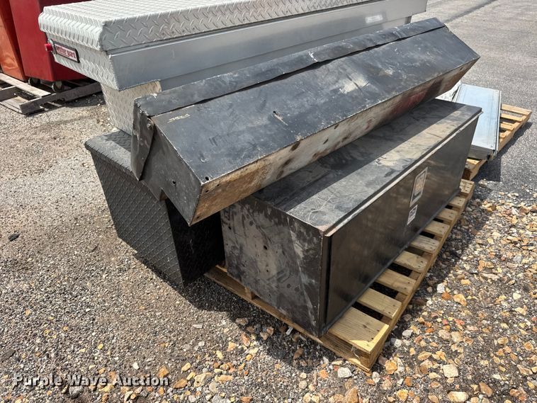 image for item NJ9111 (4) tool boxes