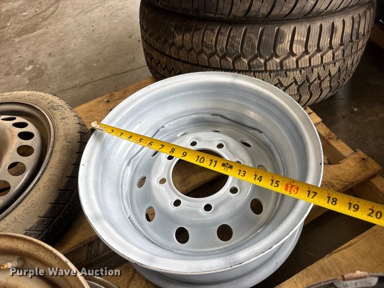 image for item NJ9112 (15) tires and wheels
