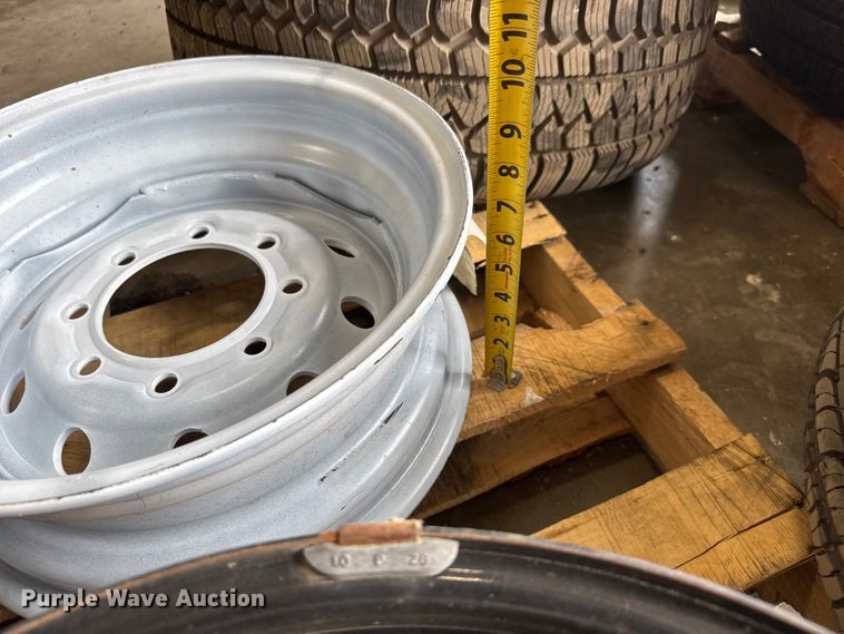 image for item NJ9112 (15) tires and wheels