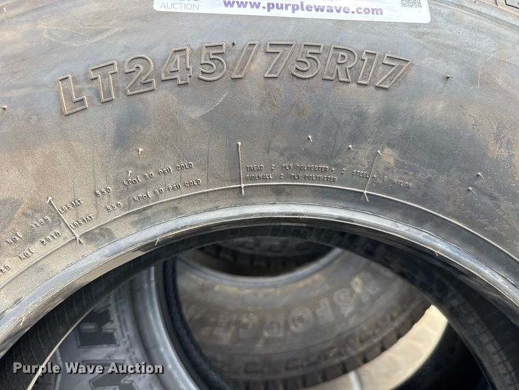 image for item NJ9113 (11) tires