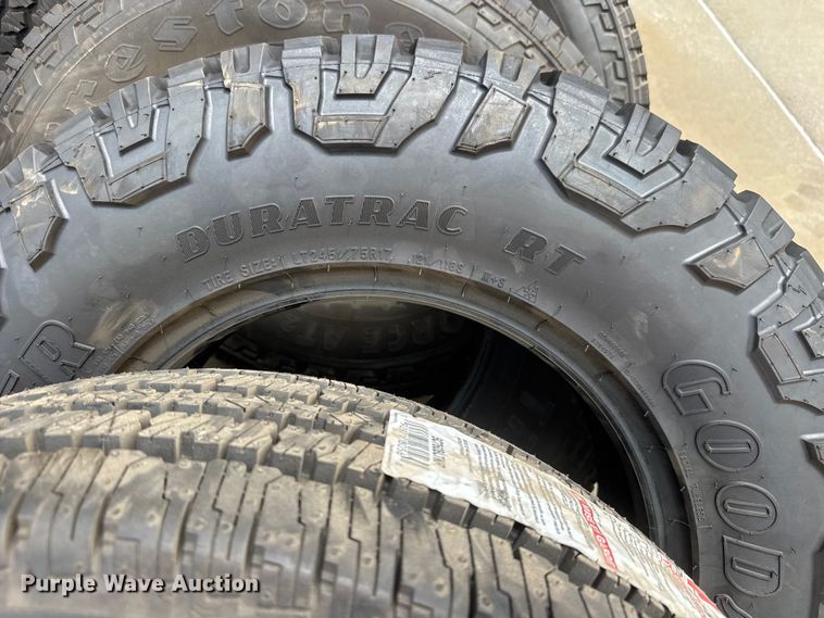image for item NJ9113 (11) tires