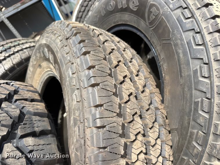 image for item NJ9113 (11) tires