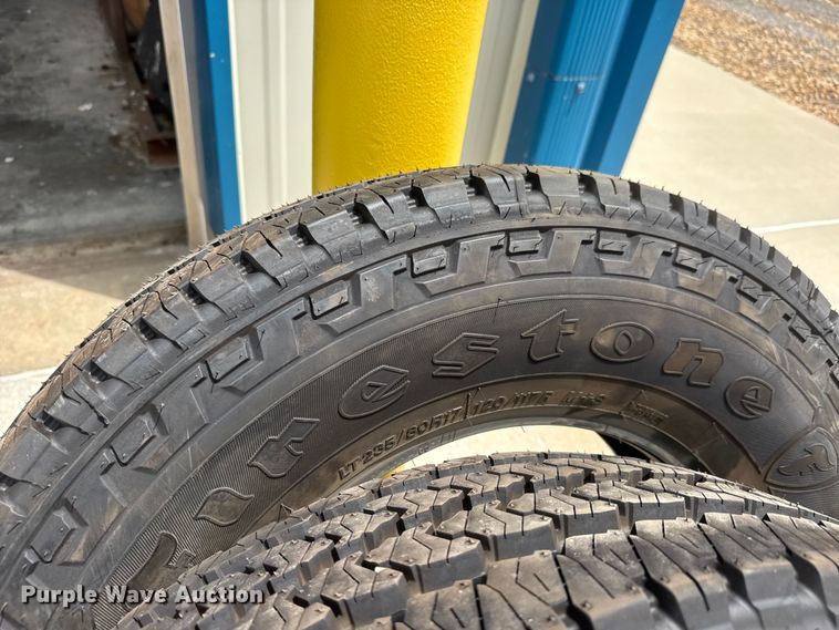 image for item NJ9113 (11) tires