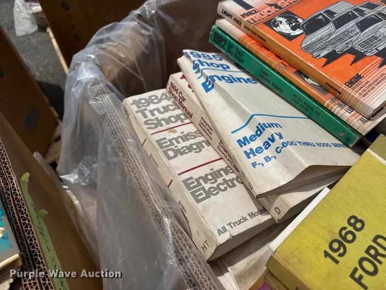 image for item NJ9114 (5) pallets of equipment manuals