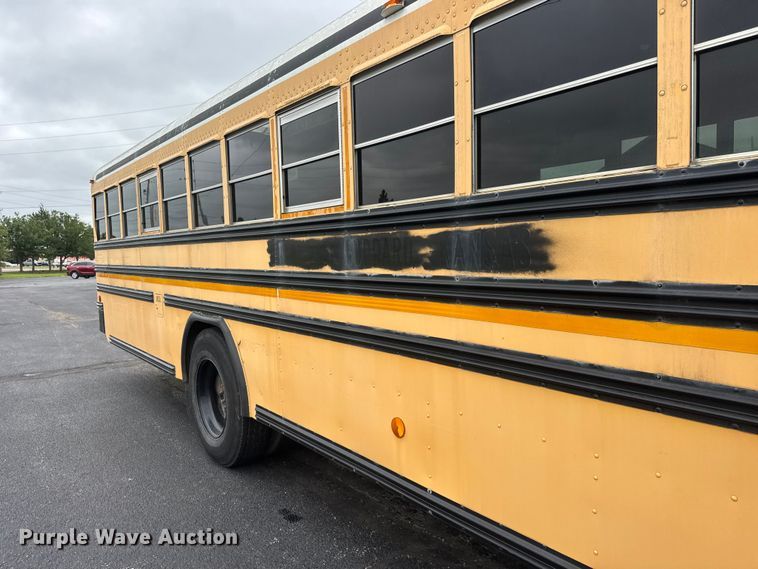image for item NJ9122 2007 Blue Bird All American school bus