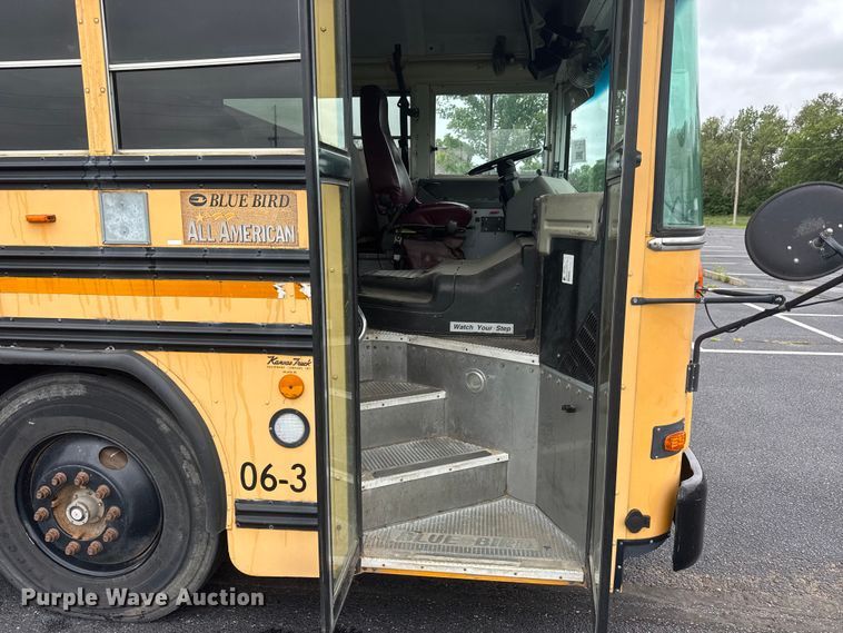 image for item NJ9122 2007 Blue Bird All American school bus
