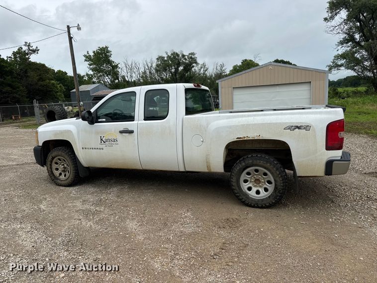 image for item NJ9139 2008 Chevrolet Silverado 1500 Ext. Cab pickup truck