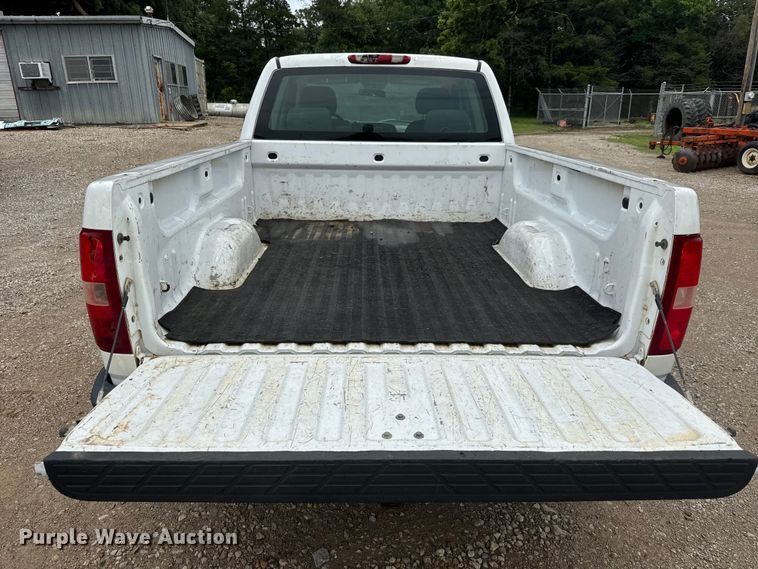 image for item NJ9139 2008 Chevrolet Silverado 1500 Ext. Cab pickup truck