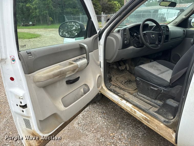 image for item NJ9139 2008 Chevrolet Silverado 1500 Ext. Cab pickup truck