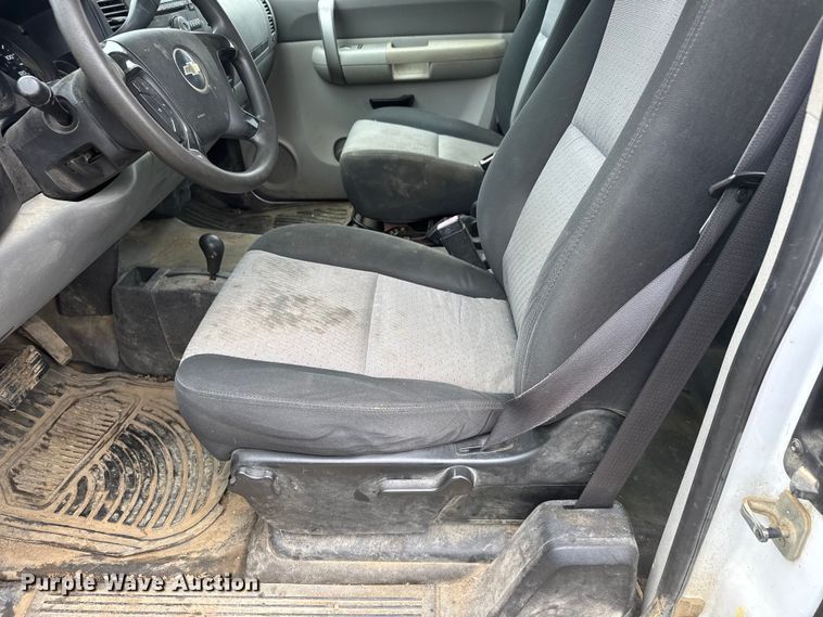 image for item NJ9139 2008 Chevrolet Silverado 1500 Ext. Cab pickup truck