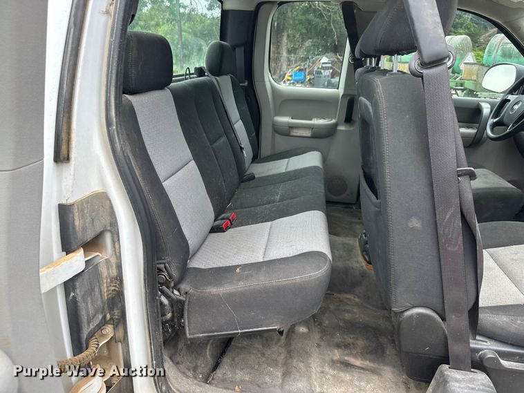 image for item NJ9139 2008 Chevrolet Silverado 1500 Ext. Cab pickup truck