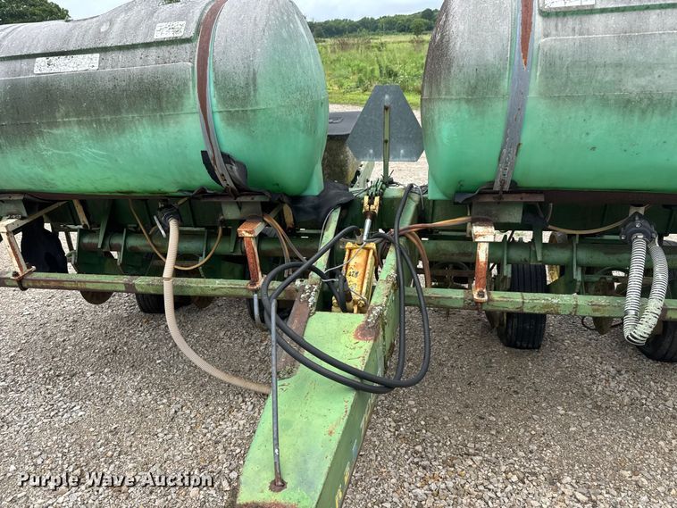 image for item NJ9140 John Deere 7000 no-till planter