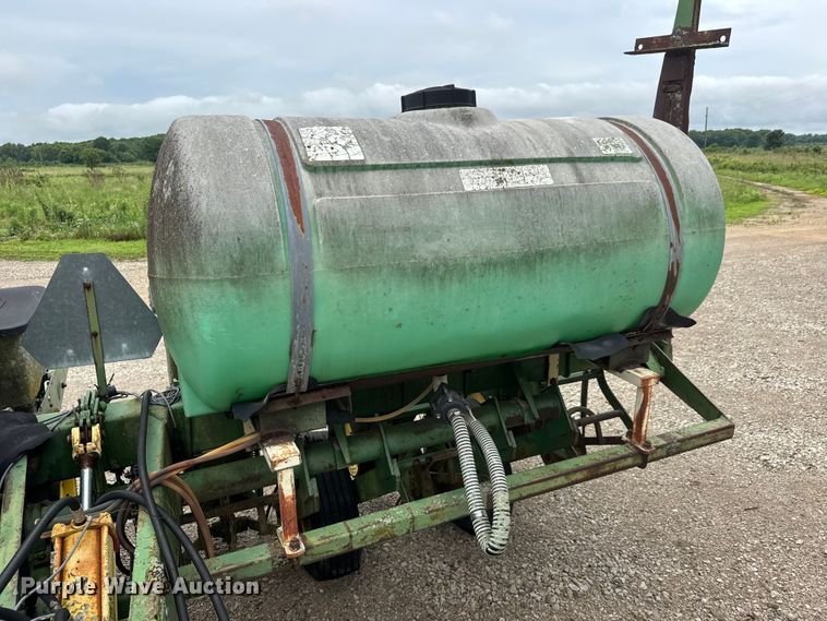image for item NJ9140 John Deere 7000 no-till planter