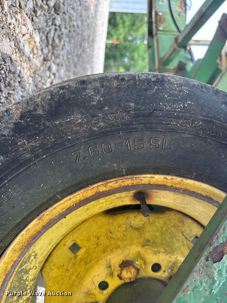 image for item NJ9140 John Deere 7000 no-till planter