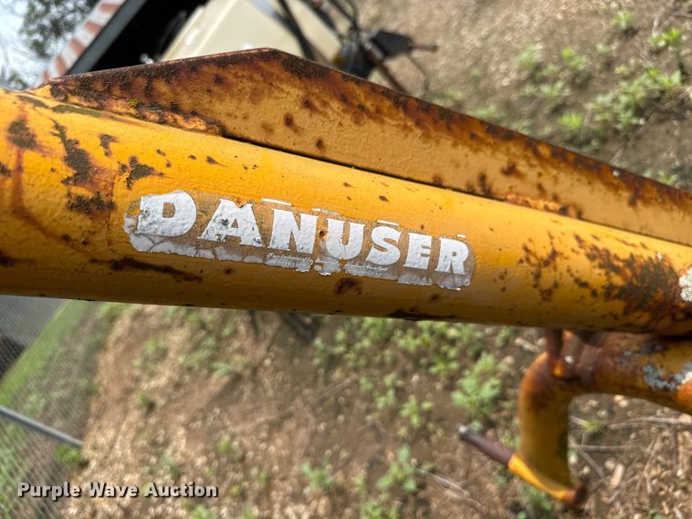 image for item NJ9142 Danuser F-8 post hole auger