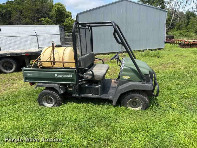 image for item NJ9146 2004 Kawasaki Mule 3010 utility vehicle