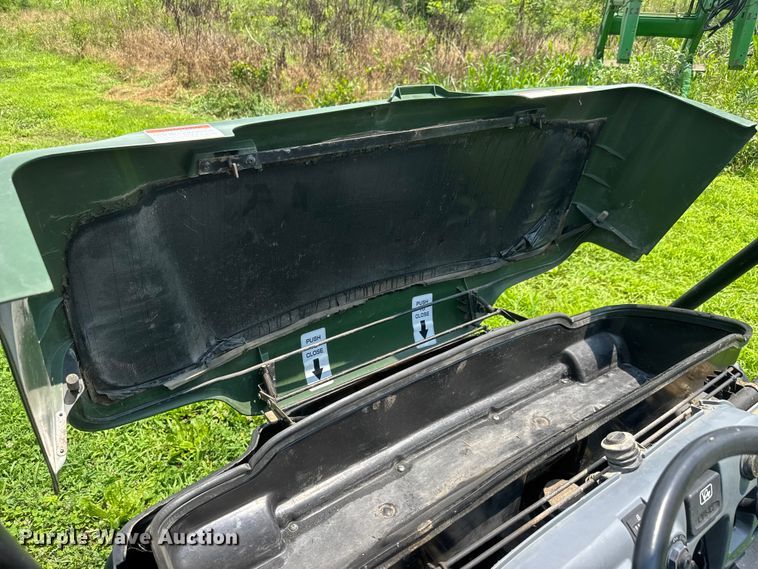 image for item NJ9146 2004 Kawasaki Mule 3010 utility vehicle