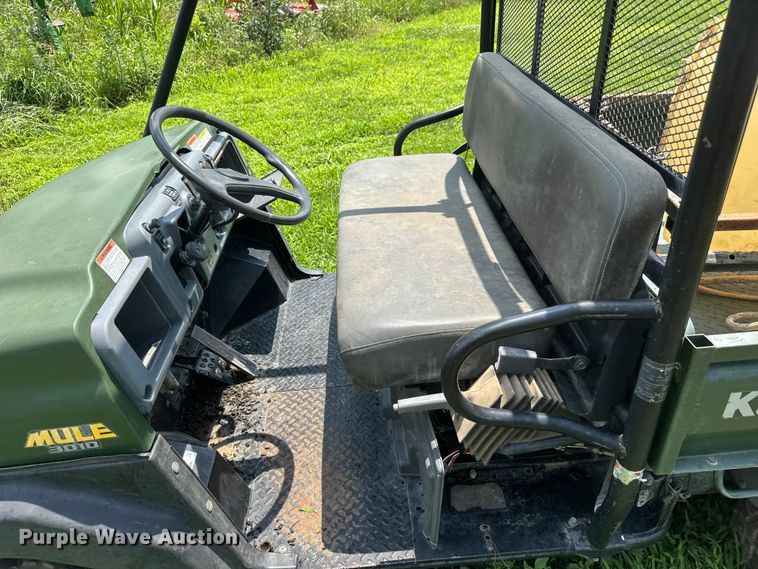 image for item NJ9146 2004 Kawasaki Mule 3010 utility vehicle