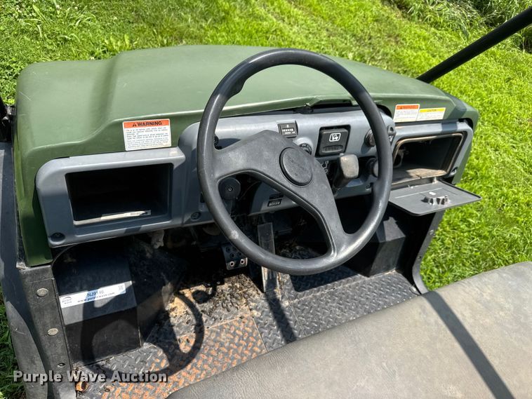 image for item NJ9146 2004 Kawasaki Mule 3010 utility vehicle