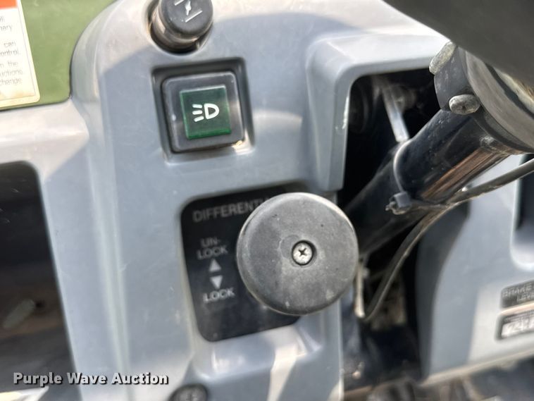image for item NJ9146 2004 Kawasaki Mule 3010 utility vehicle