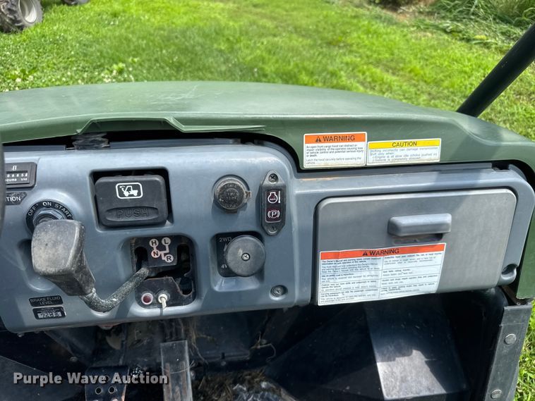 image for item NJ9146 2004 Kawasaki Mule 3010 utility vehicle