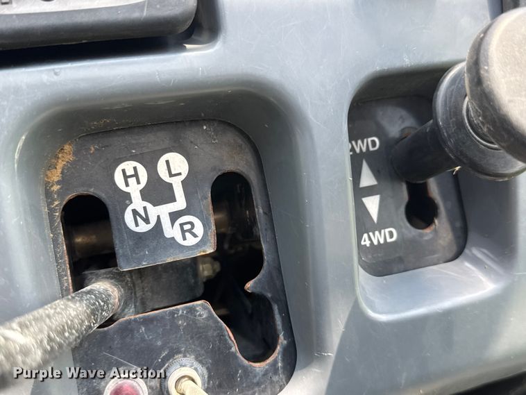 image for item NJ9146 2004 Kawasaki Mule 3010 utility vehicle