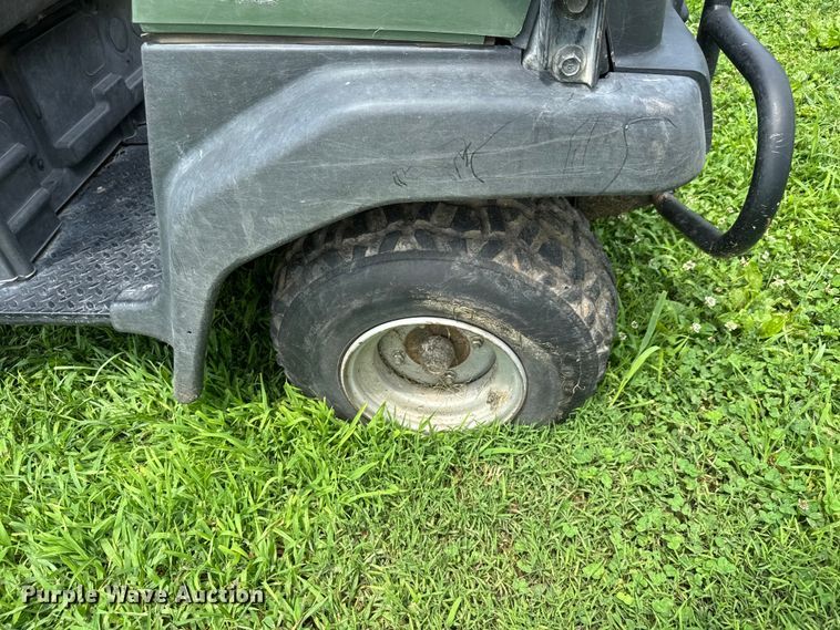 image for item NJ9146 2004 Kawasaki Mule 3010 utility vehicle